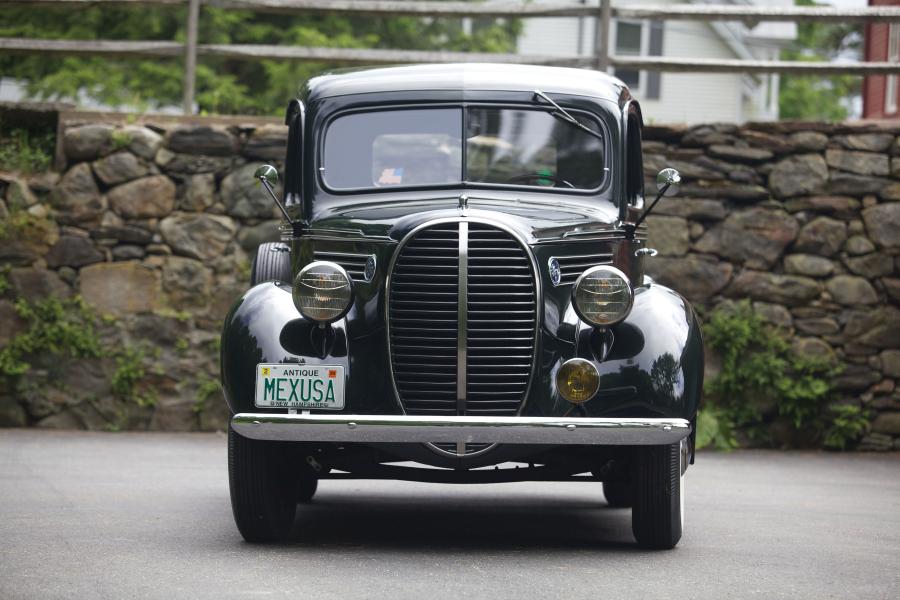  Ford V8 Pickup Truck 1939 года  (фото 4 из 4)